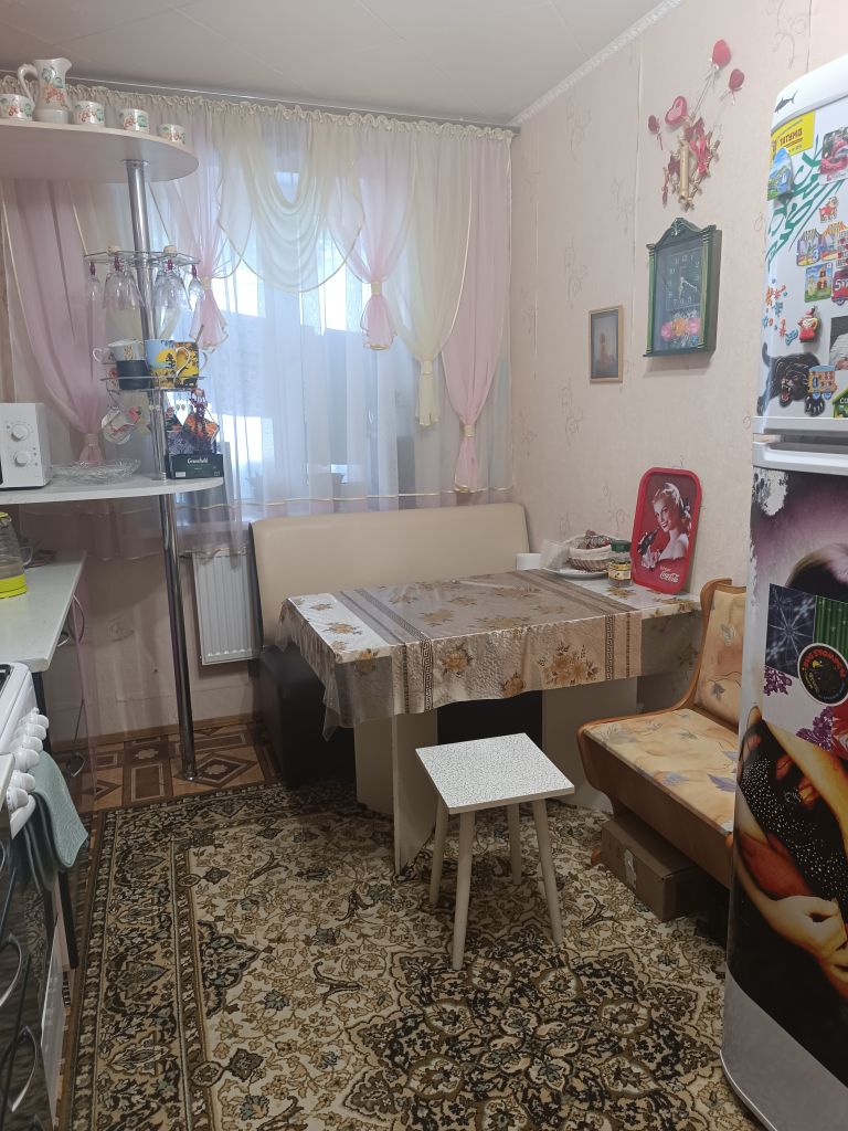 Продажа 2-комнатной квартиры, Саратов, Майская ул,  18