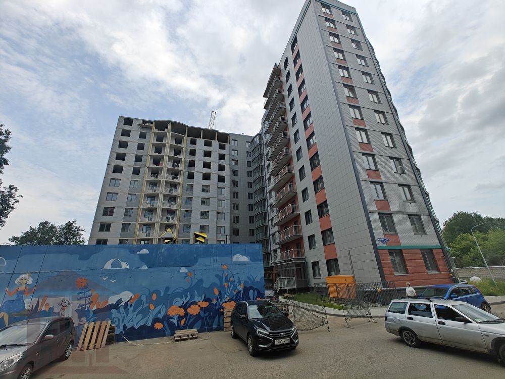 Продажа 3-комнатной квартиры, Тверь, Спартака ул,  2