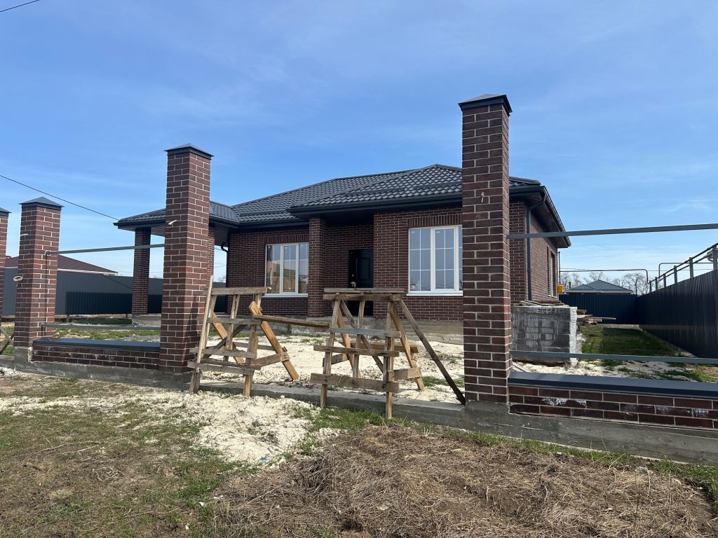 Продажа дома, 131м <sup>2</sup>, 5 сот., Ростовская, Озёрная