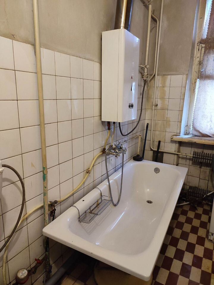 Продажа 2-комнатной квартиры, Саратов, Мурманский проезд,  2Б