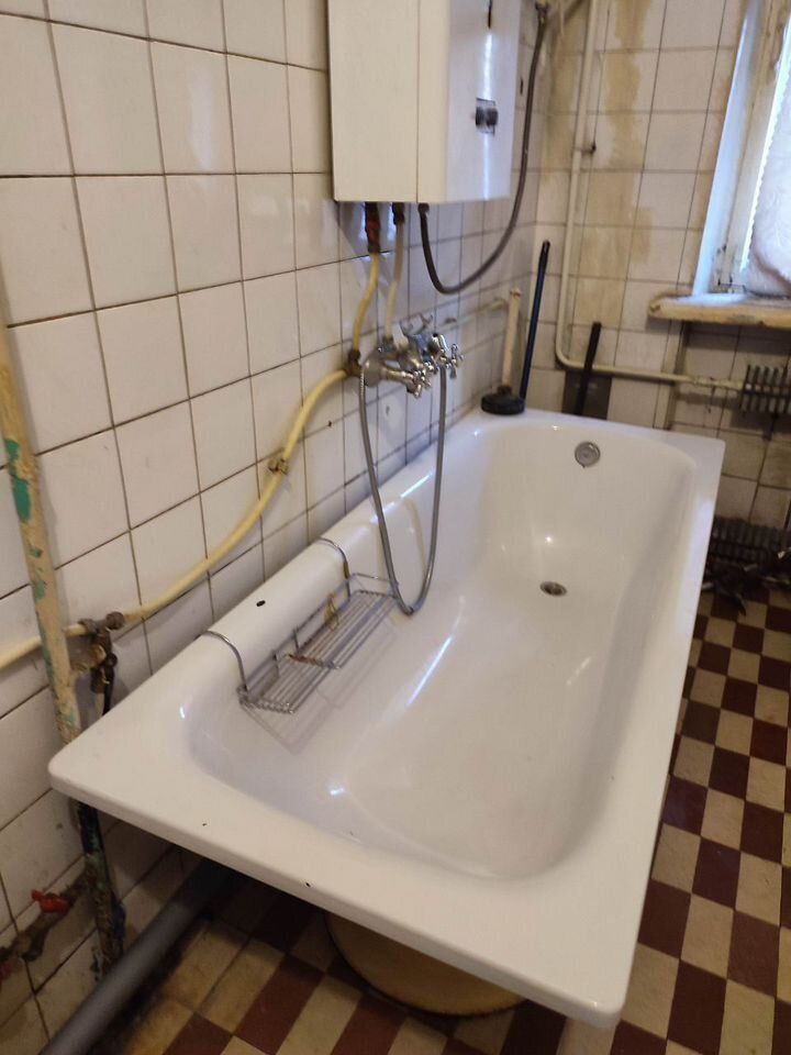 Продажа 2-комнатной квартиры, Саратов, Мурманский проезд,  2Б