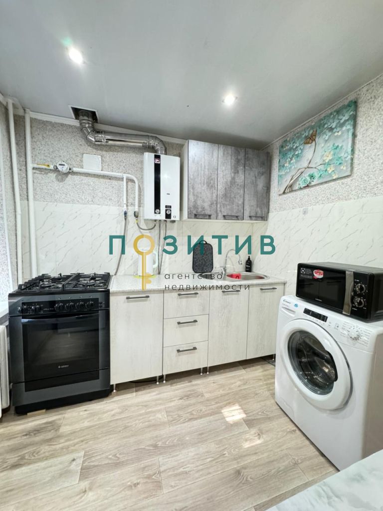 Продажа 2-комнатной квартиры, Минеральные Воды, 50 лет Октября ул,  35