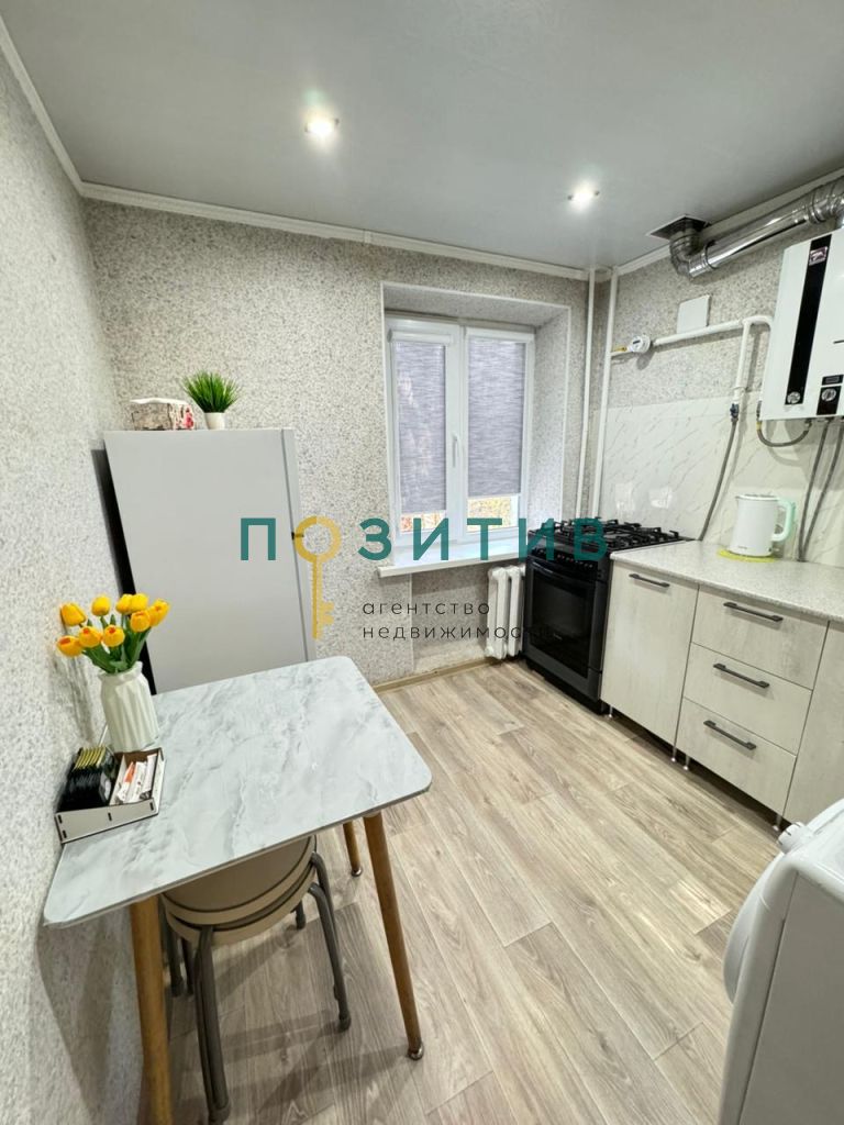 Продажа 2-комнатной квартиры, Минеральные Воды, 50 лет Октября ул,  35