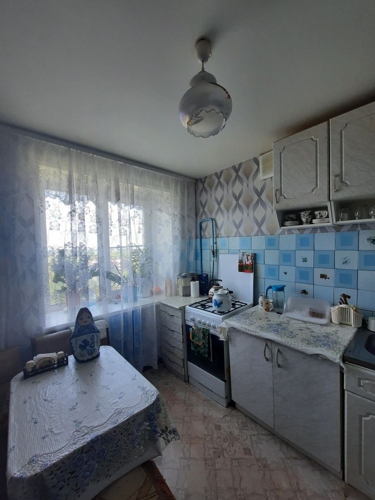 Продажа 3-комнатной квартиры, Фурманов, Возрождения ул,  11