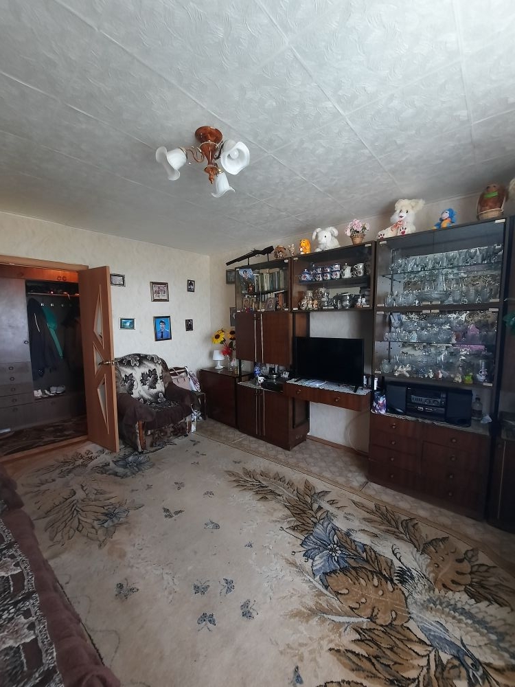 Продажа 3-комнатной квартиры, Фурманов, Возрождения ул,  11