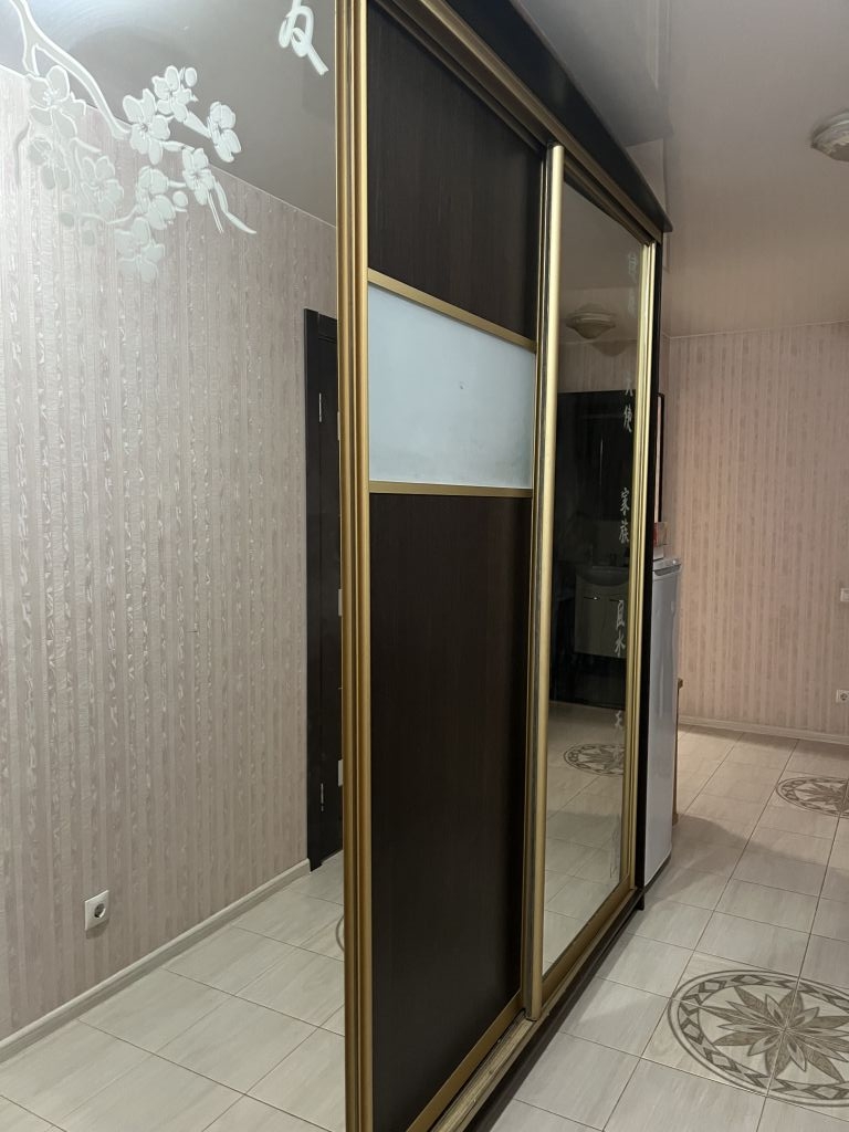 Продажа 3-комнатной квартиры, Энгельс, Ленинградская ул,  35