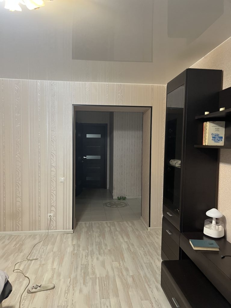 Продажа 3-комнатной квартиры, Энгельс, Ленинградская ул,  35