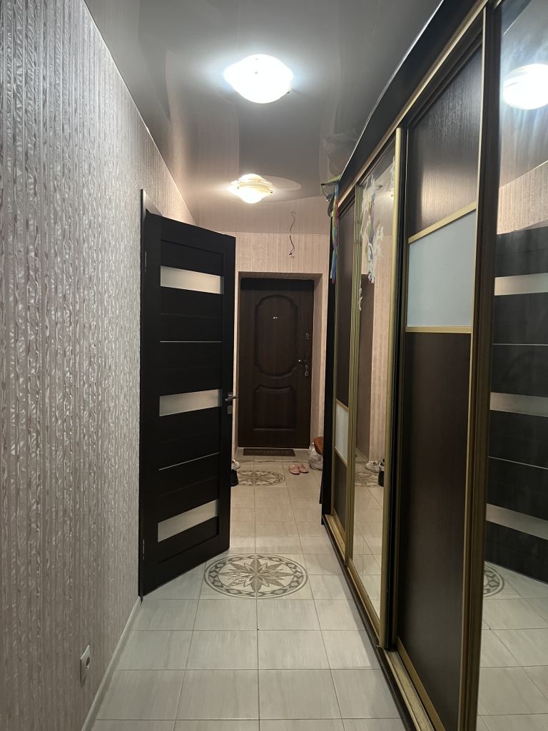 Продажа 3-комнатной квартиры, Энгельс, Ленинградская ул,  35