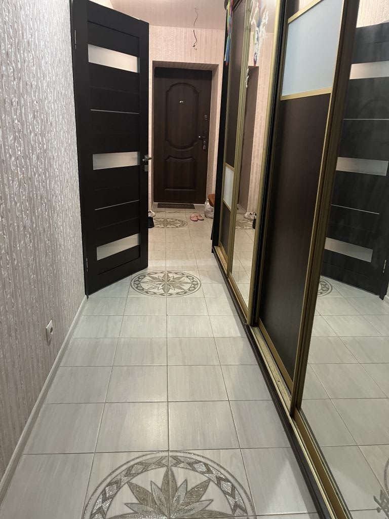 Продажа 3-комнатной квартиры, Энгельс, Ленинградская ул,  35