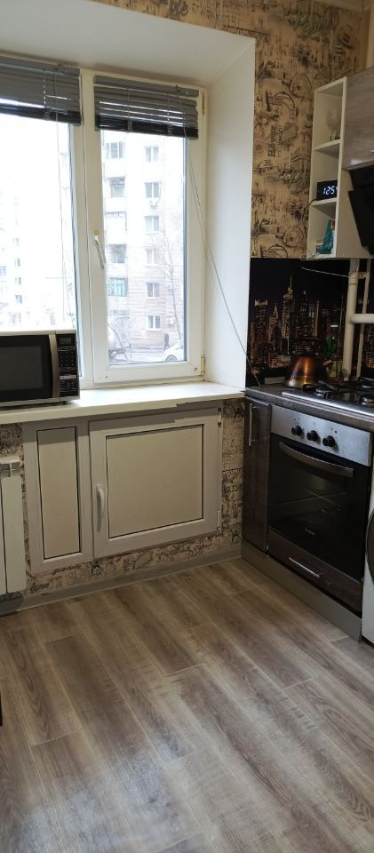 Продажа 3-комнатной квартиры, Саратов, Мира ул,  26