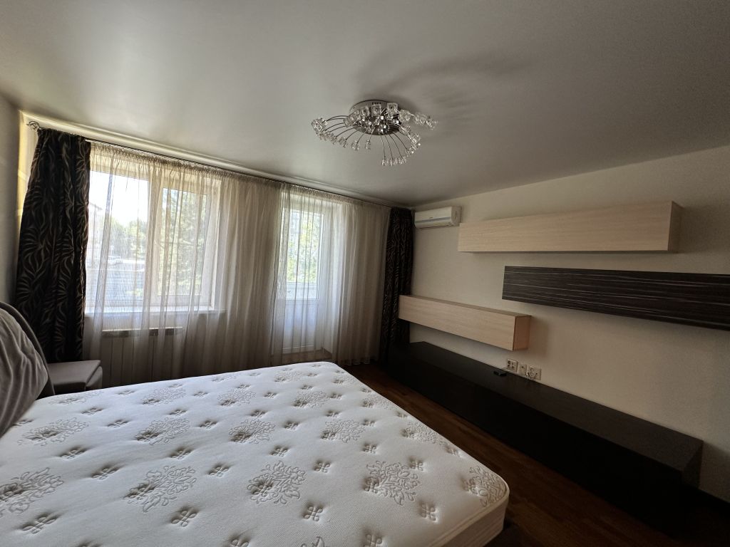 Продажа 2-комнатной квартиры, Иваново, Зверева ул,  15