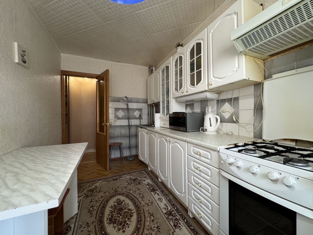 Продажа 3-комнатной квартиры, Саратов, Деловая ул,  26А