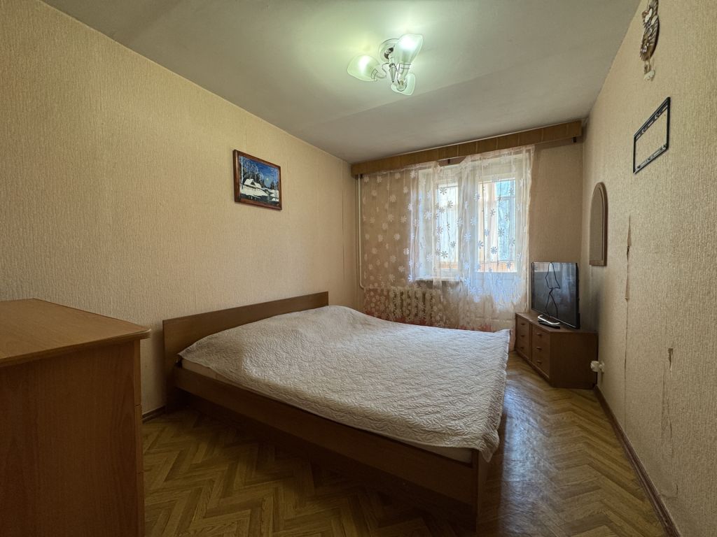 Продажа 3-комнатной квартиры, Саратов, Деловая ул,  26А