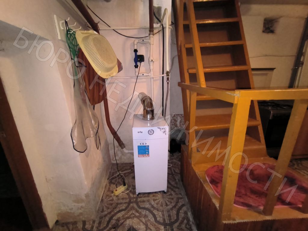 Продажа дома, 227м <sup>2</sup>, 10 сот., Балашов, Индустриальная ул,  2Б