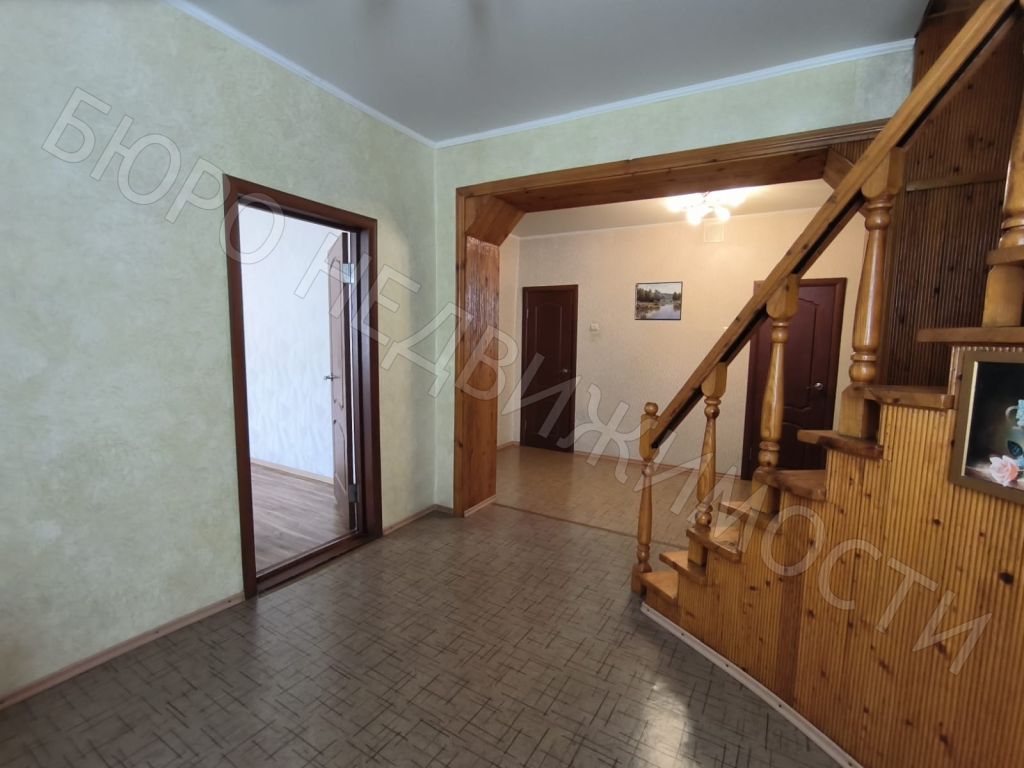 Продажа дома, 227м <sup>2</sup>, 10 сот., Балашов, Индустриальная ул,  2Б