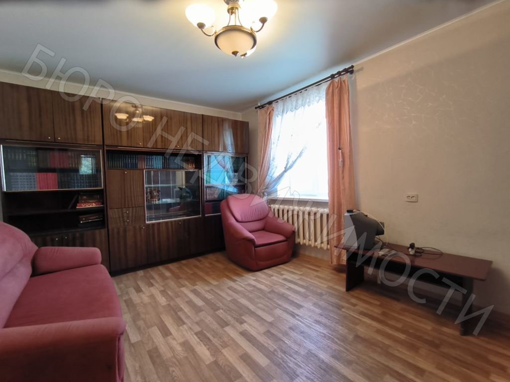 Продажа дома, 227м <sup>2</sup>, 10 сот., Балашов, Индустриальная ул,  2Б