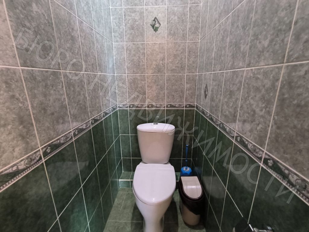 Продажа дома, 227м <sup>2</sup>, 10 сот., Балашов, Индустриальная ул,  2Б