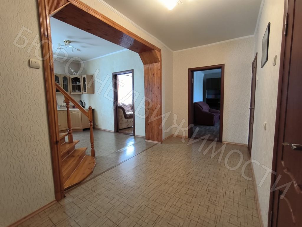 Продажа дома, 227м <sup>2</sup>, 10 сот., Балашов, Индустриальная ул,  2Б