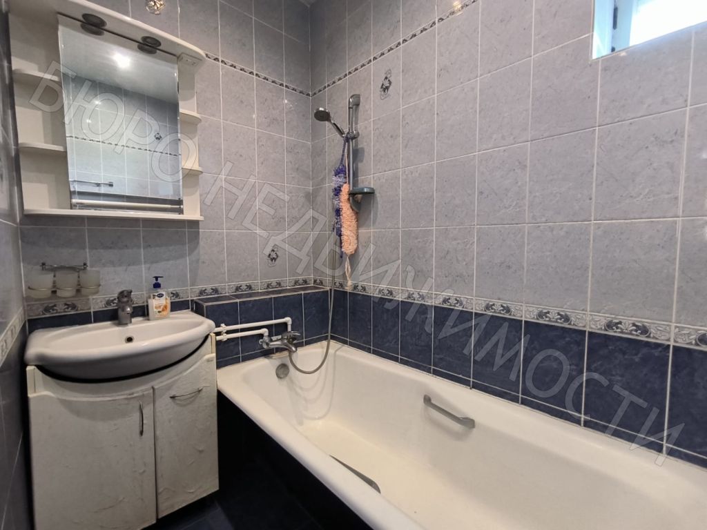 Продажа дома, 227м <sup>2</sup>, 10 сот., Балашов, Индустриальная ул,  2Б