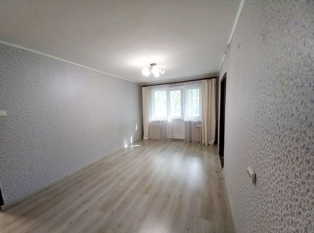 Продажа 3-комнатной квартиры, Кострома, Черноречье мкр,  14