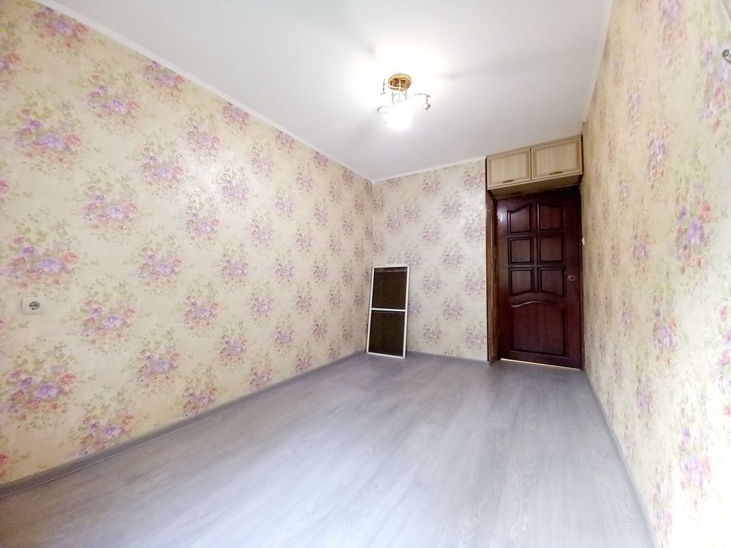 Продажа 3-комнатной квартиры, Кострома, Черноречье мкр,  14