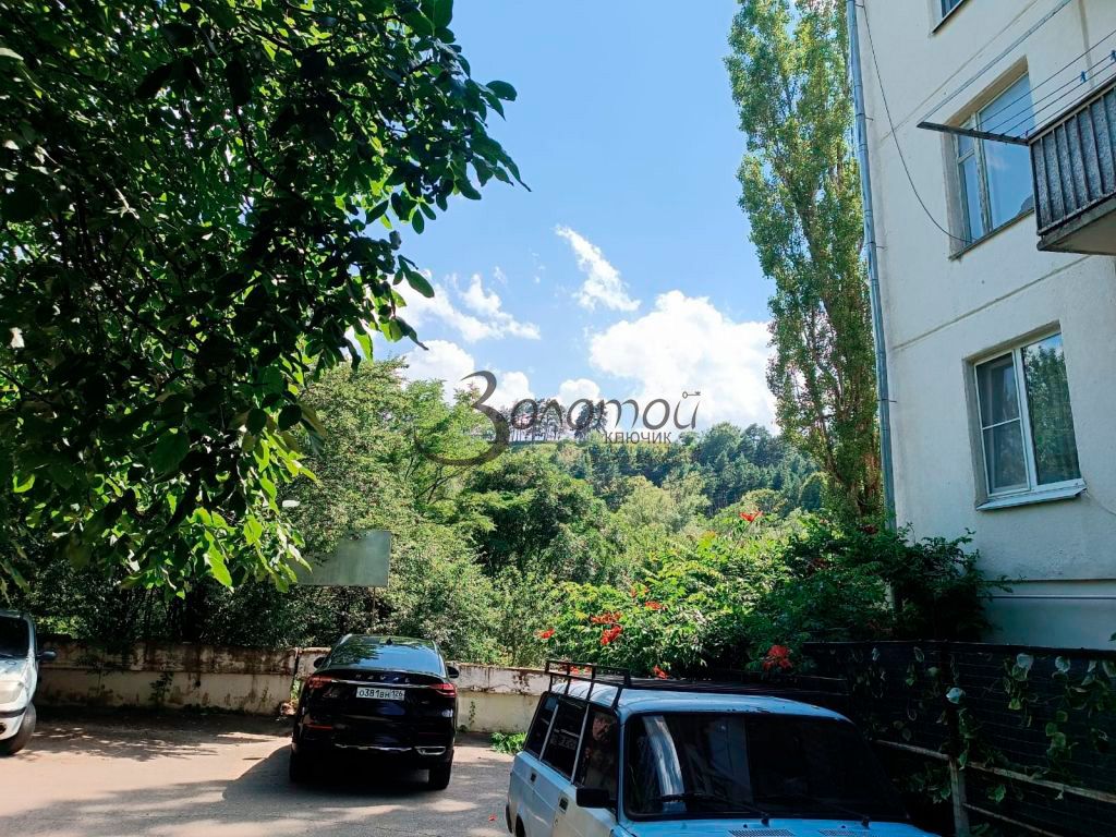 Продажа 3-комнатной квартиры, Кисловодск, Седлогорская ул,  140