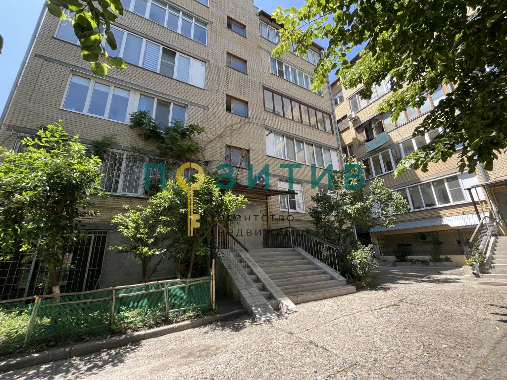 Продажа 2-комнатной квартиры, Ессентуки, Урицкого ул,  16