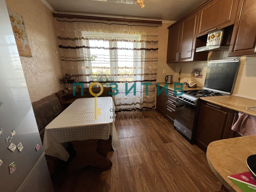 Продажа 2-комнатной квартиры, Ессентуки, Балахонова ул,  27а