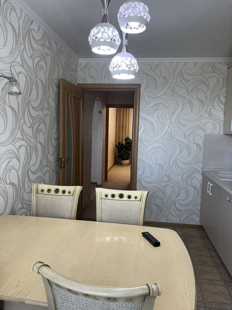 Продажа 3-комнатной квартиры, Энгельс, Фридриха Энгельса пр-кт,  16