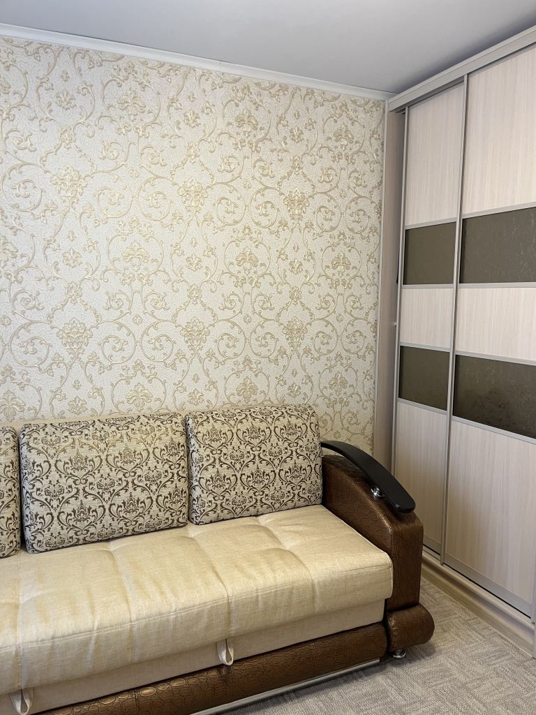 Продажа 3-комнатной квартиры, Энгельс, Фридриха Энгельса пр-кт,  16