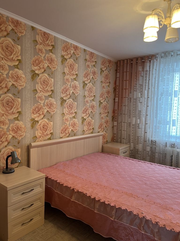 Продажа 3-комнатной квартиры, Энгельс, Фридриха Энгельса пр-кт,  16