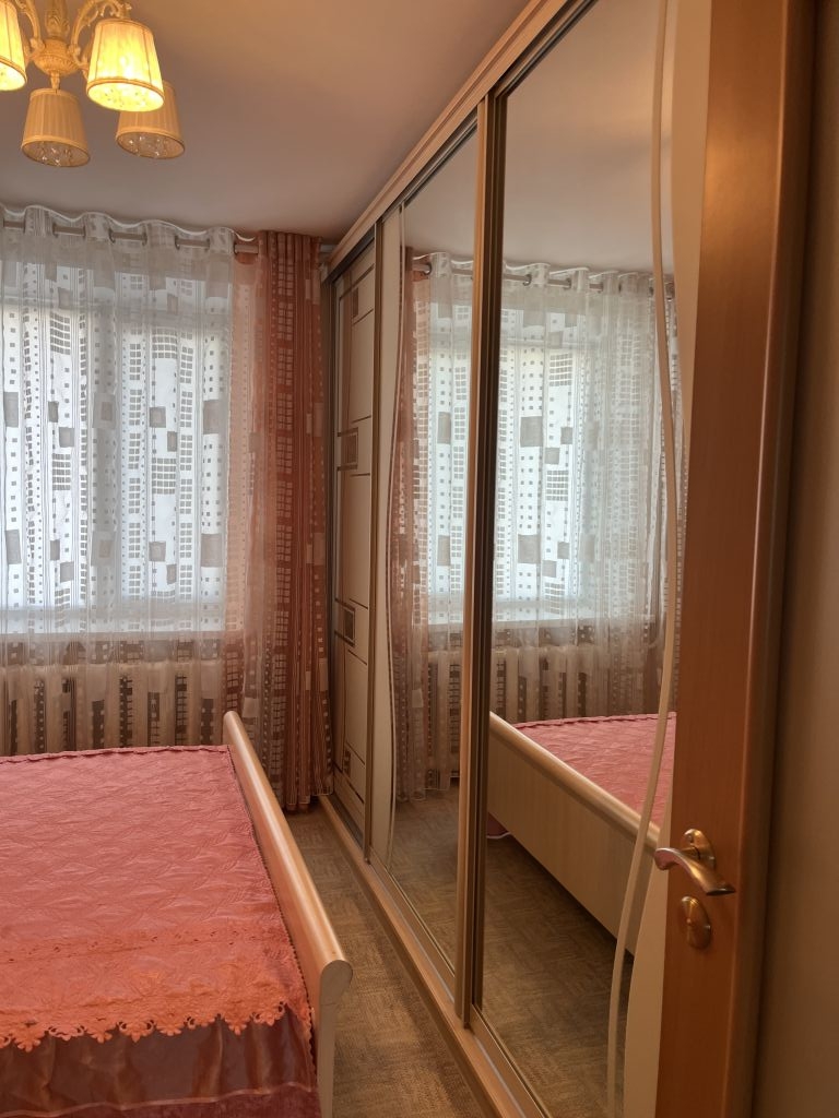 Продажа 3-комнатной квартиры, Энгельс, Фридриха Энгельса пр-кт,  16