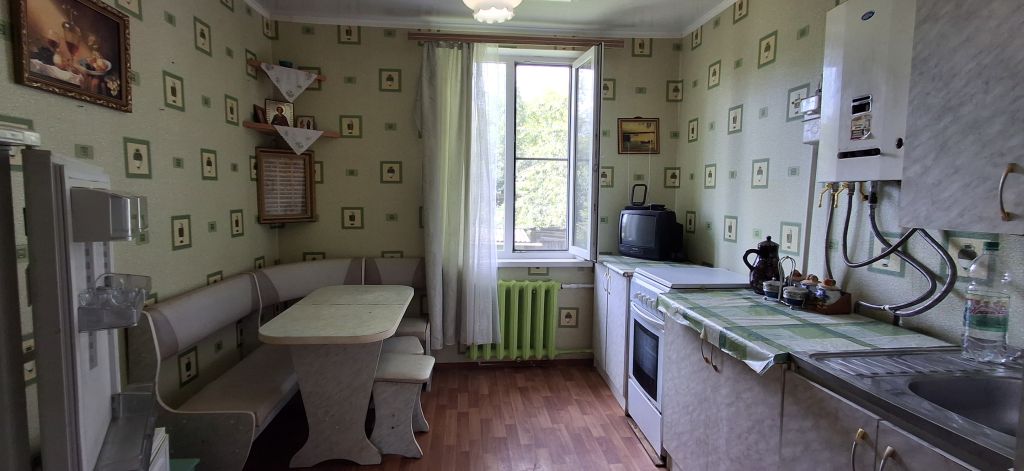 Продажа 2-комнатной квартиры, Донской, Садовая ул.,  24