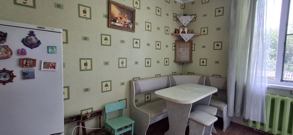 Продажа 2-комнатной квартиры, Донской, Садовая ул.,  24