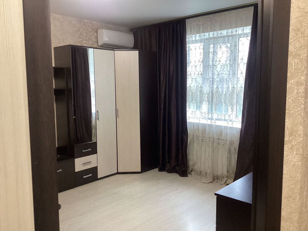 Продажа 1-комнатной квартиры, Саратов, Орджоникидзе ул,  42А