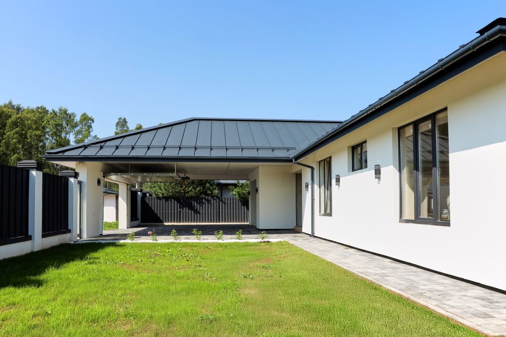 Продажа дома, 190м <sup>2</sup>, 8 сот., Лесная поляна, Бирюзовая улица,  1