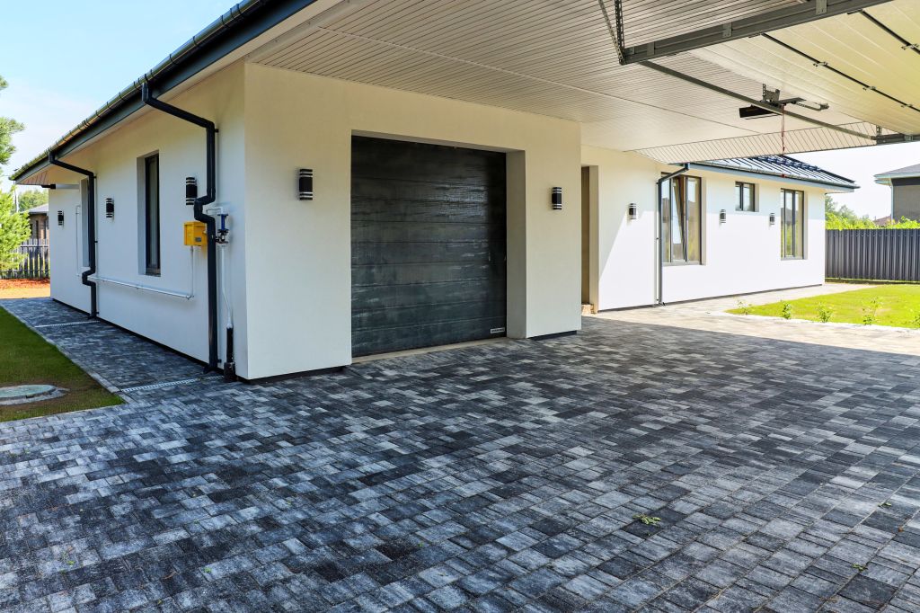 Продажа дома, 190м <sup>2</sup>, 8 сот., Лесная поляна, Бирюзовая улица,  1