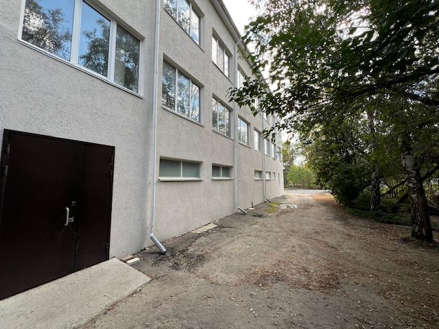 Продажа коммерческой недвижимости, 1210м <sup>2</sup>, Пенза, Аустрина ул,  100а