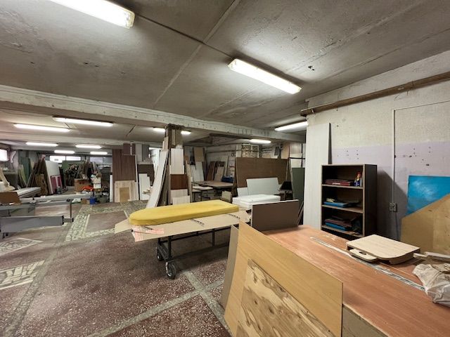 Продажа коммерческой недвижимости, 1210м <sup>2</sup>, Пенза, Аустрина ул,  100а