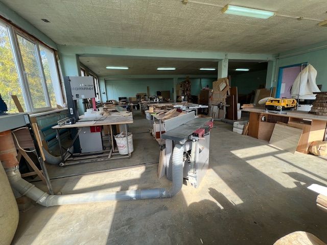 Продажа коммерческой недвижимости, 1210м <sup>2</sup>, Пенза, Аустрина ул,  100а