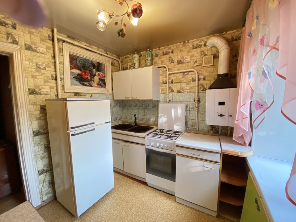 Продажа 2-комнатной квартиры, Кострома, Боевая ул,  59