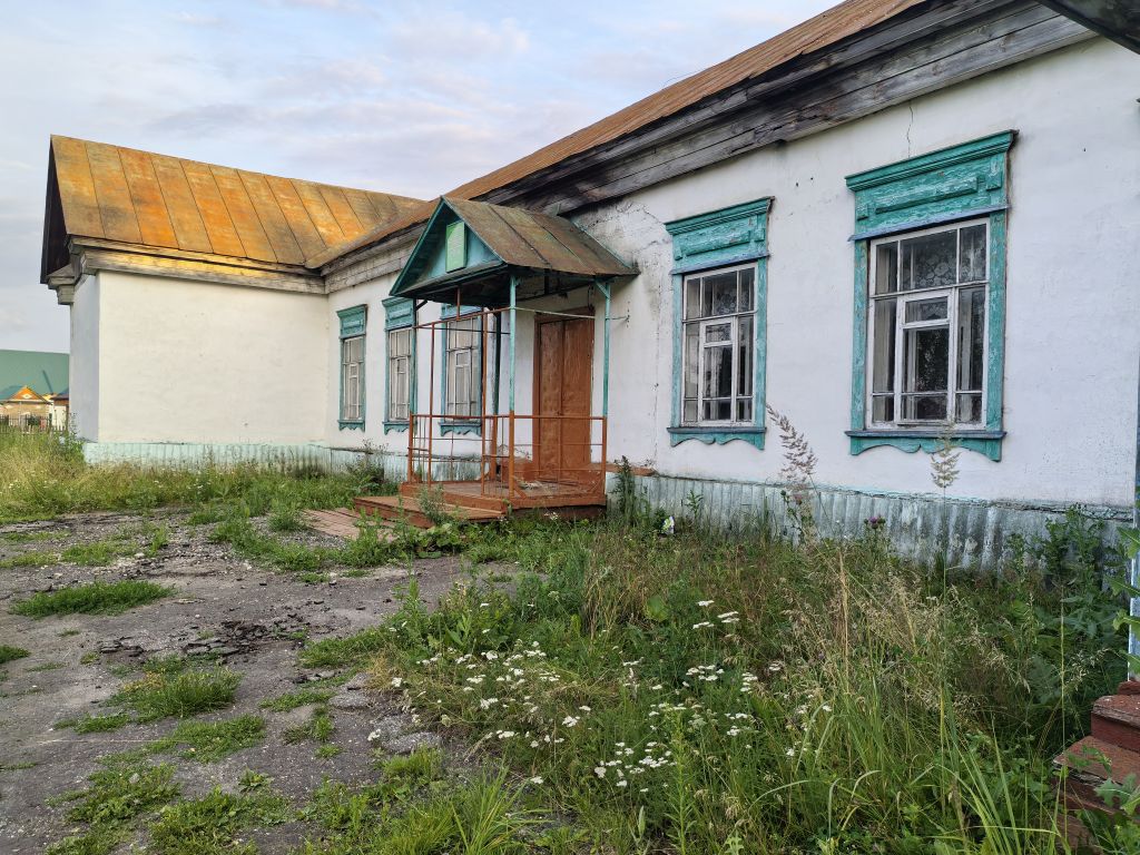 Продажа коммерческой недвижимости, 308м <sup>2</sup>, Лесной Вьяс, Набережная,  64