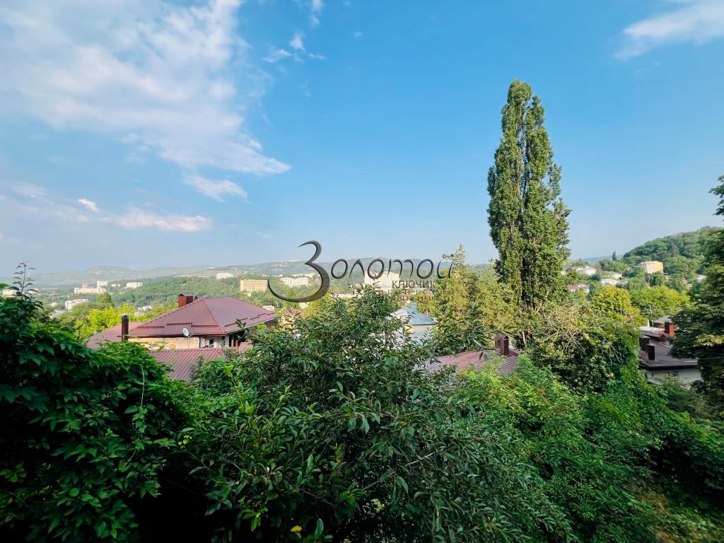 Продажа 2-комнатной квартиры, Кисловодск, Солнечный пер,  18