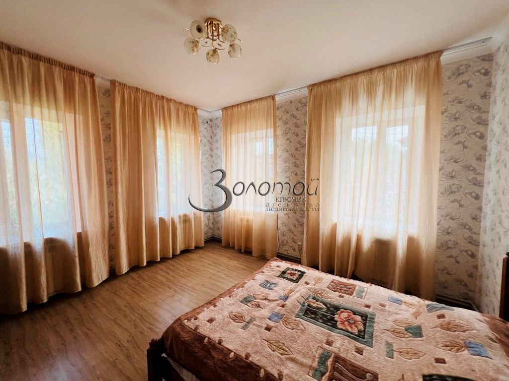 Продажа 2-комнатной квартиры, Кисловодск, Солнечный пер,  18