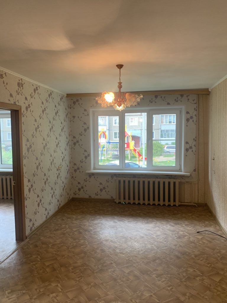 Продажа 3-комнатной квартиры, Ново-Талицы, Школьная Улица,  6