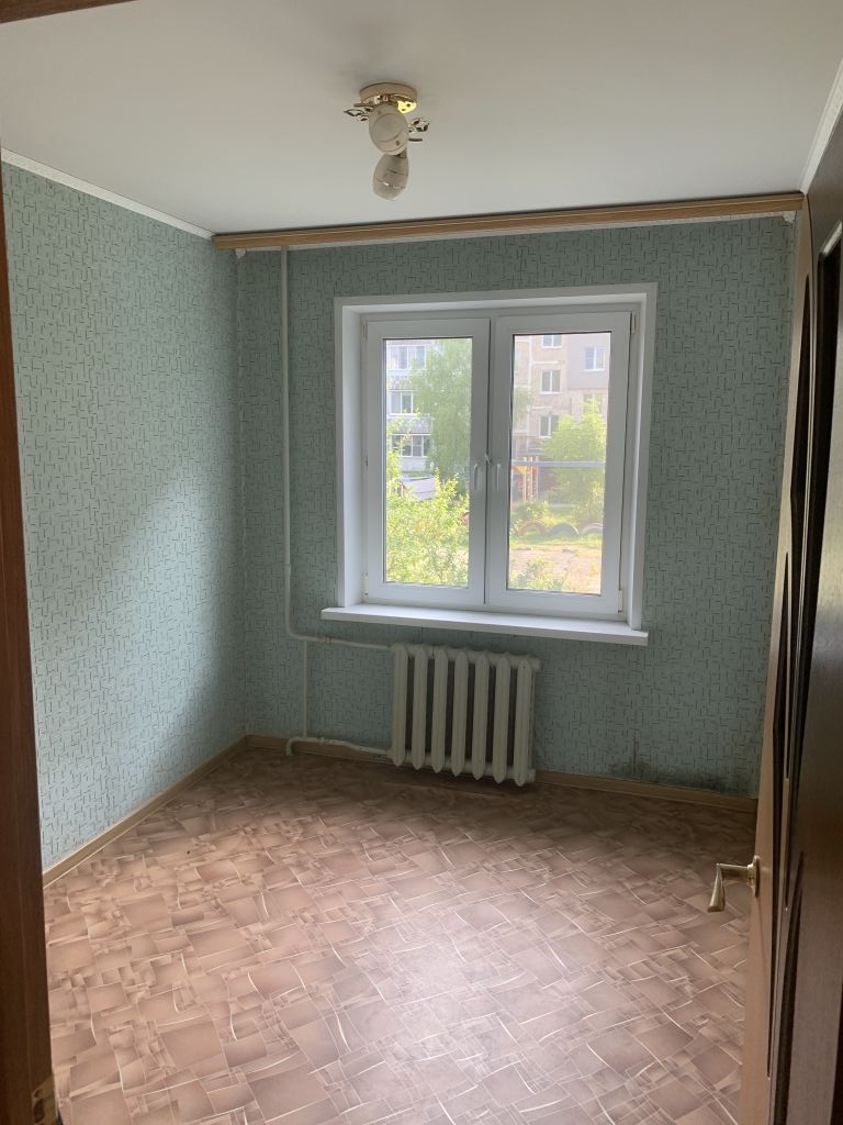 Продажа 3-комнатной квартиры, Ново-Талицы, Школьная Улица,  6