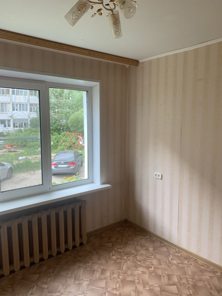 Продажа 3-комнатной квартиры, Ново-Талицы, Школьная Улица,  6