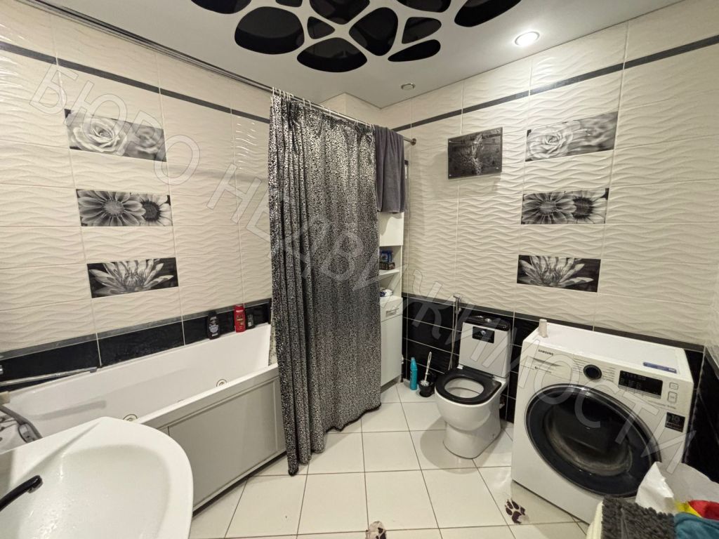 Продажа дома, 139м <sup>2</sup>, 10 сот., Балашов, Луначарского ул,  45