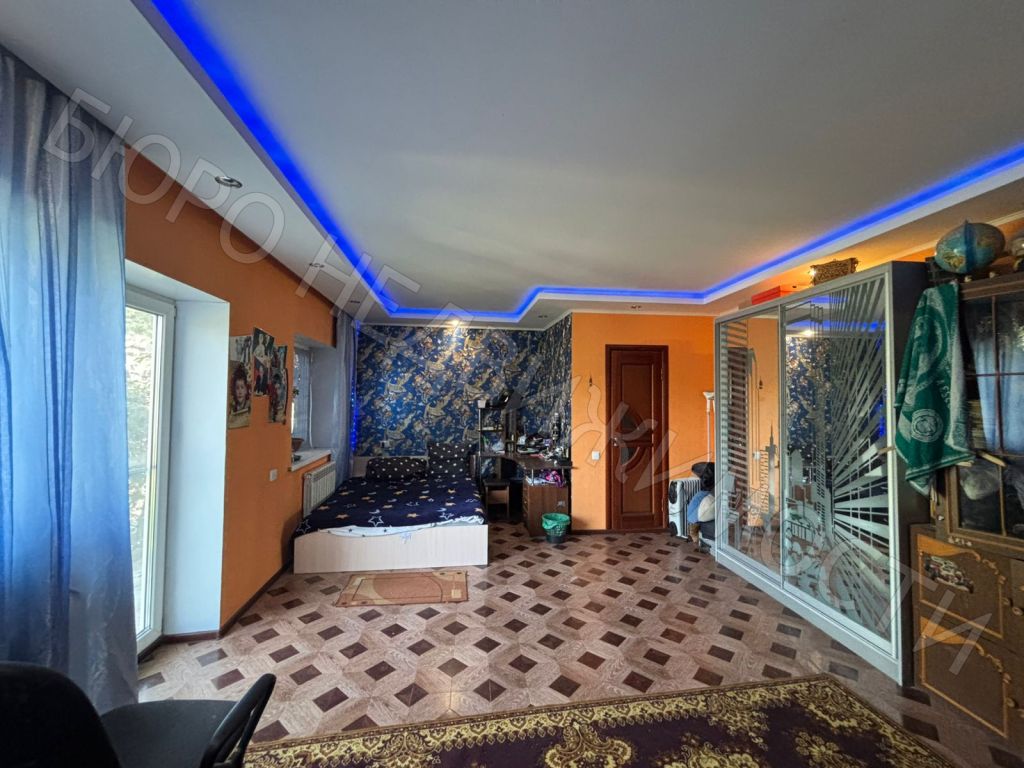 Продажа дома, 139м <sup>2</sup>, 10 сот., Балашов, Луначарского ул,  45