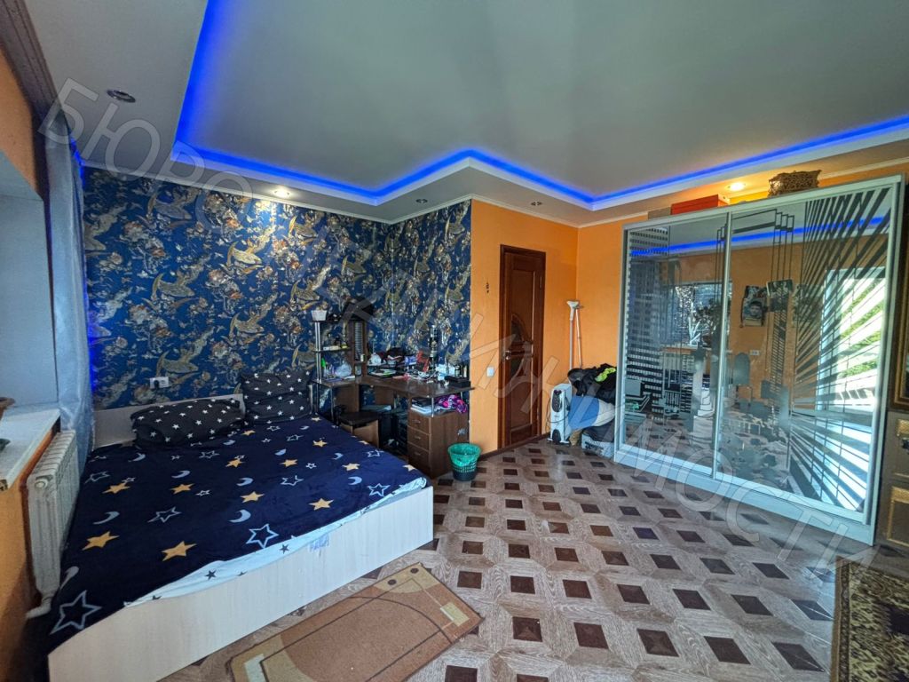 Продажа дома, 139м <sup>2</sup>, 10 сот., Балашов, Луначарского ул,  45